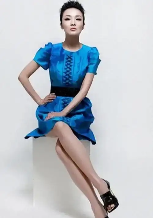 山东媳妇管彤26岁进央视42岁高龄产子51岁被丈夫宠成宝