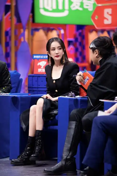 杨幂奇葩说性感剧照写真图片56