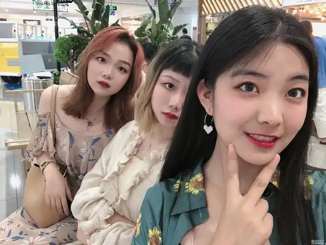 【封面人物】19岁新晋配音女王来了!才艺组冠军,声线迷人hold住全场