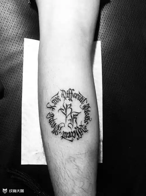 小哥特式字体_纹身图案手稿图片_tt的纹身作品集