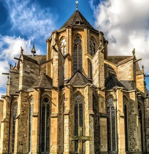 聊欧洲:从教堂装饰风格看中世纪的欧洲