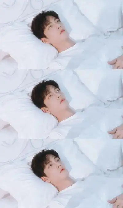 肖战79三格背景图