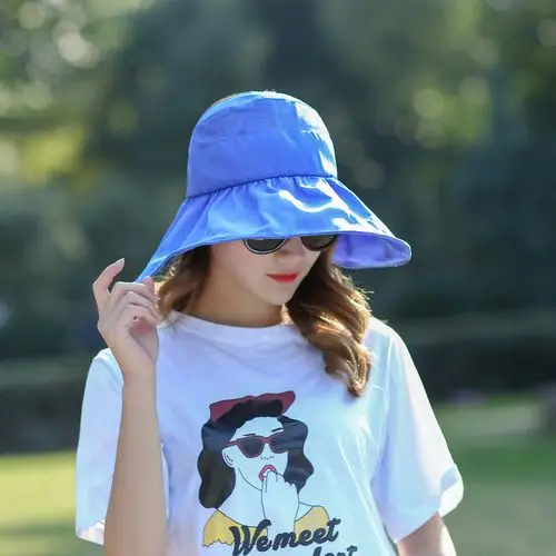 因此种类很多,选择亦有讲究.首先要根据脸型选择合适的帽子.