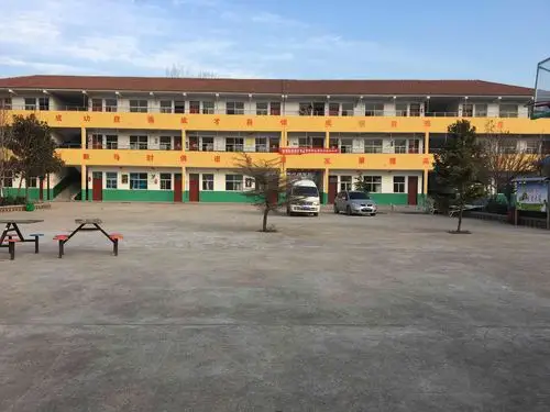 鹿邑县高集乡双堂村智博双语学校