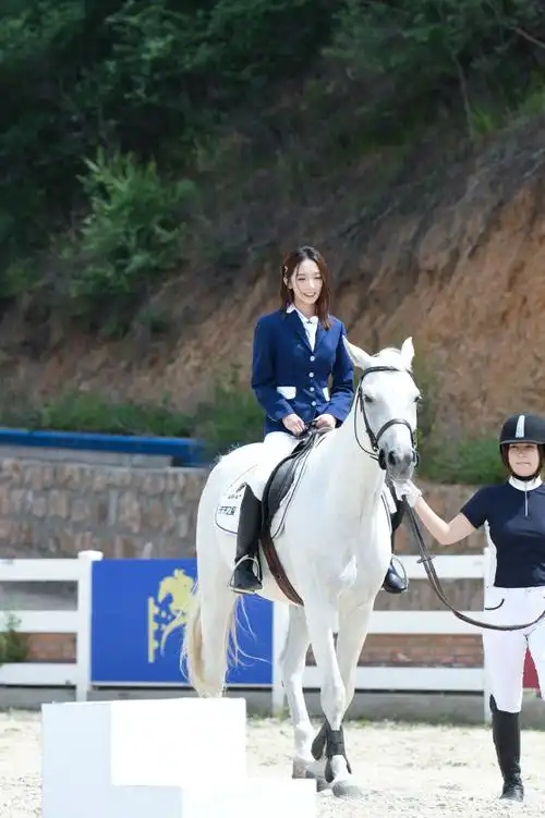 挑战各种花式运动93今晚21:10分,  锁定浙江卫视#奔跑吧#,和@孟美岐