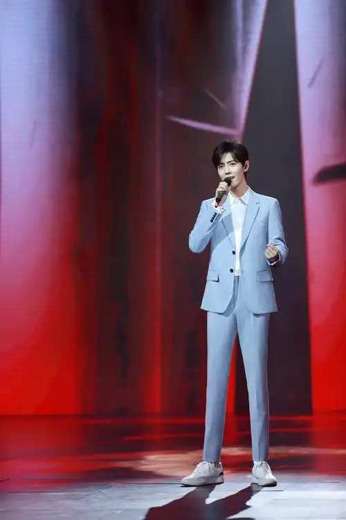 肖战献唱《竹石》,向所有医护人员致敬