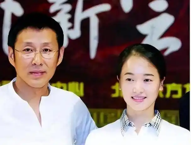 和王志文,陈道明,孙红雷,吕行,段奕宏等多位知名男性名人传过绯闻,她