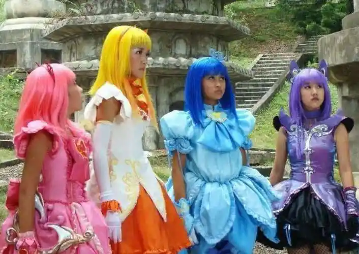 据女主角廖景萱在微博中爆料,聚还新版《巴啦啦小魔仙》系列《奇幻