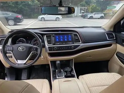 2016年丰田汉兰达实表3万多公里内饰无磨损车况精品