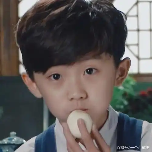 人类幼崽马嘉祺,这些可可爱爱的照片太想收藏啦!