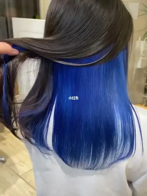 克莱因蓝挂耳染