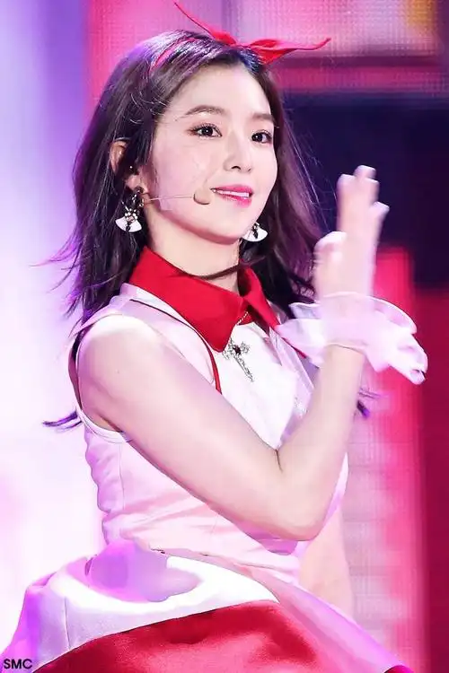 [禁二]裴珠泫(irene ,),1991年3月29日出生于韩国大邱市,韩国女歌手