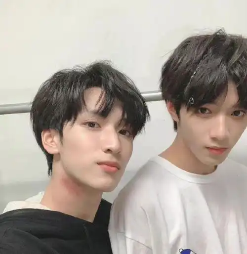 严浩翔祝刘耀文十七岁生日快乐