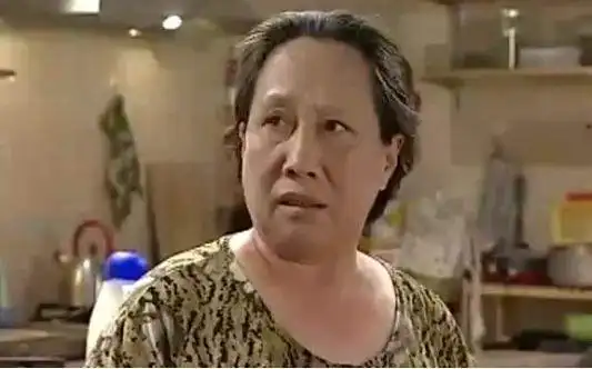 原创儿子想要苹果手机宝妈制定完美偿款方案谁料奶奶出手这样做