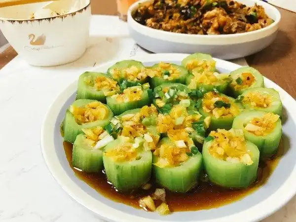 睡懒觉的兔纸做的蒜蓉蒸丝瓜