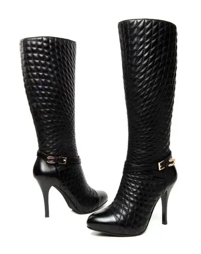 个性时尚黑色色羊皮中跟高靴