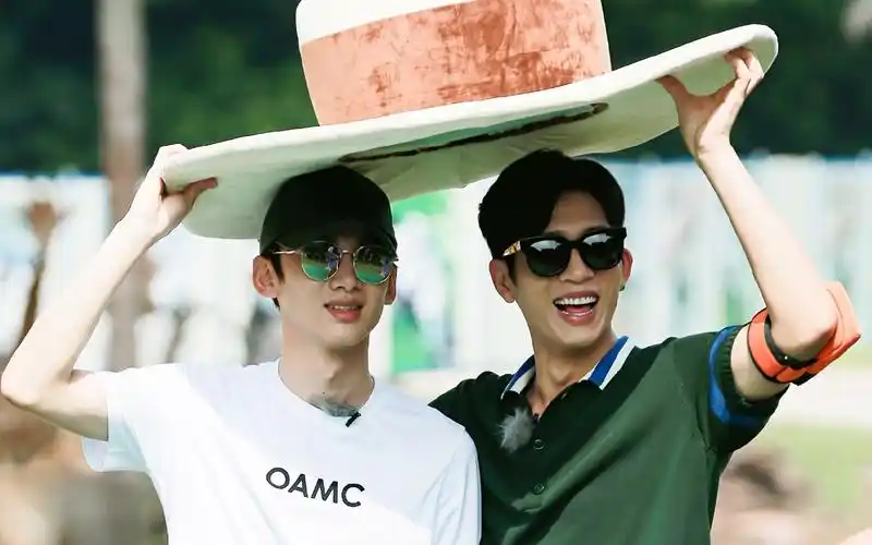 白敬亭井柏然互相套路,默契学树懒_哔哩哔哩 (゜-゜)つロ 干杯