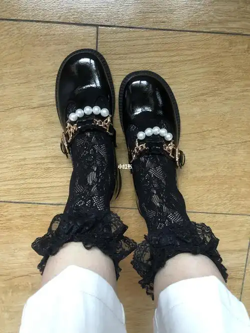 这双袜子配玛丽珍鞋简直绝绝子