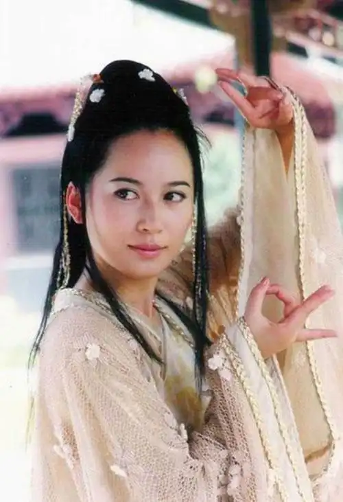 专访"惊鸿仙子"俞飞鸿:打开她的六种美丽表达方式_央广网