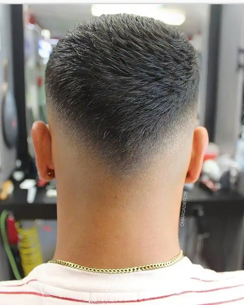 两侧铲短发型这样剪一看就不一般精神还有型想不帅都难