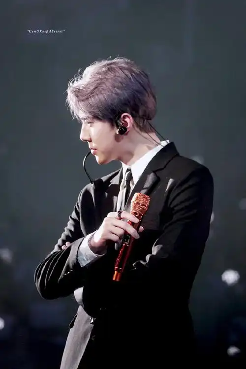 银发77西装  霸总    190922  cr.  #吴世勋#osh#吴世勋天朝top