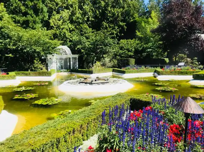 世界上最美的花园一一布查德花园