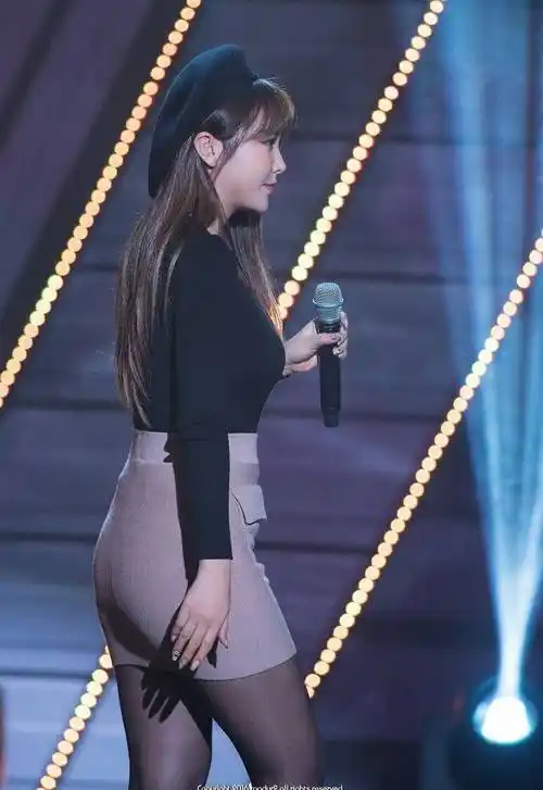 微胖界的女神 实至名归 歌曲和舞蹈火遍大江南北 洪真英组图写真