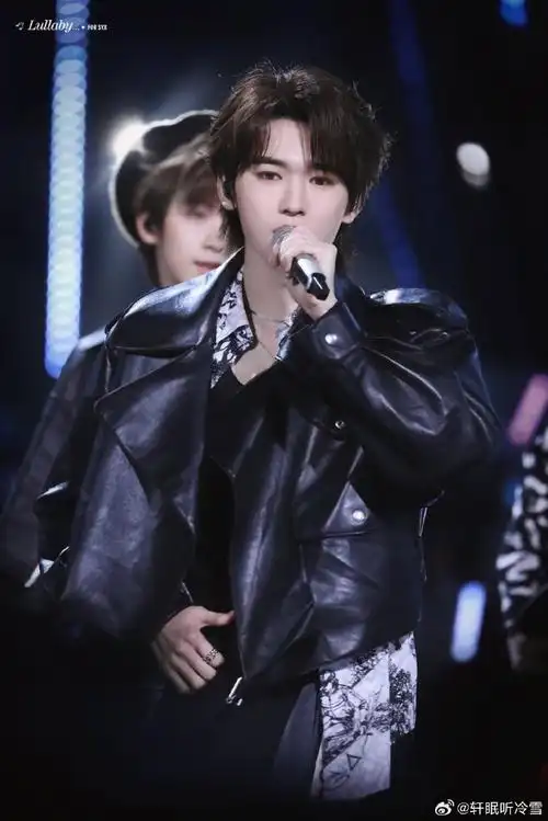 宋亚轩星光大赏##青年歌手宋亚轩