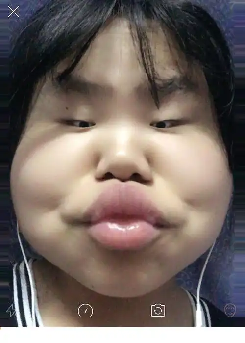 亲在我的嘴唇上 92       赞