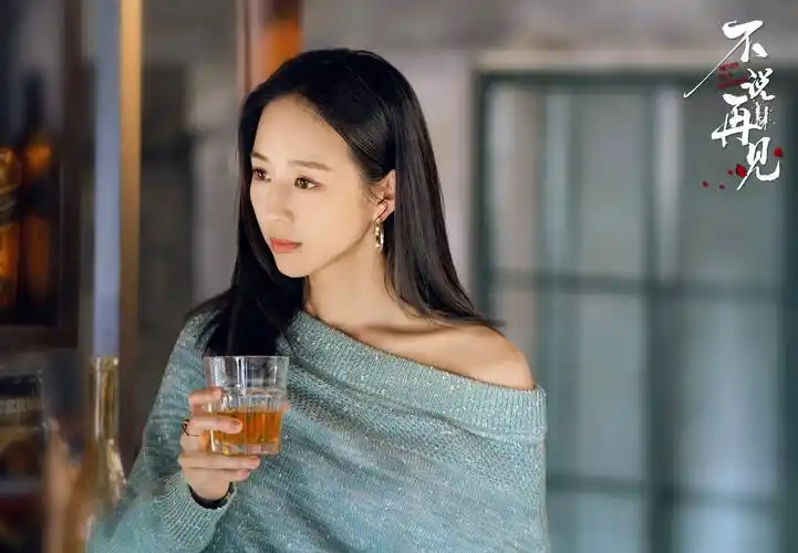 任嘉伦张钧甯新剧《不说再见》今日开播 黑白较量震撼上演