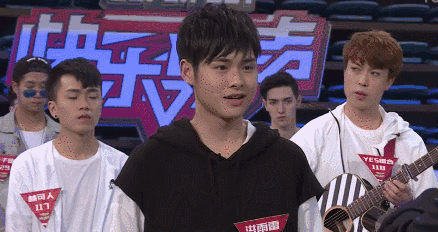 你好初次见面这是来自赤子洪雨雷对未来的一条简讯