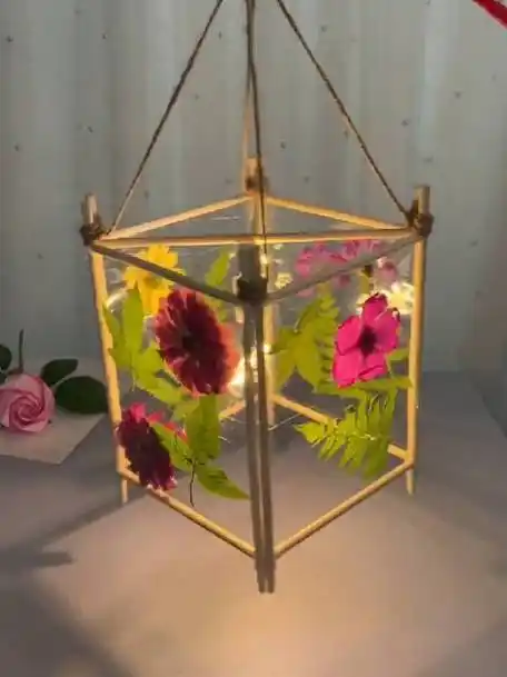 幼儿园手工 放学后,跟孩子一起收集树叶花朵,制作漂亮的中秋节古