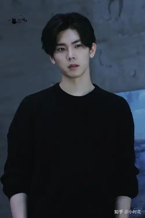 有没有人觉得青三邓孝慈和逆袭的第二名杨宇腾长得很像