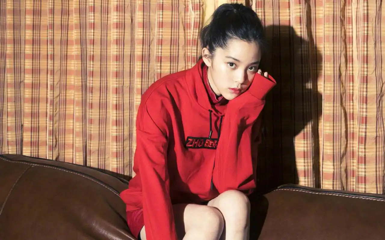 欧阳娜娜时尚写真图片桌面壁纸