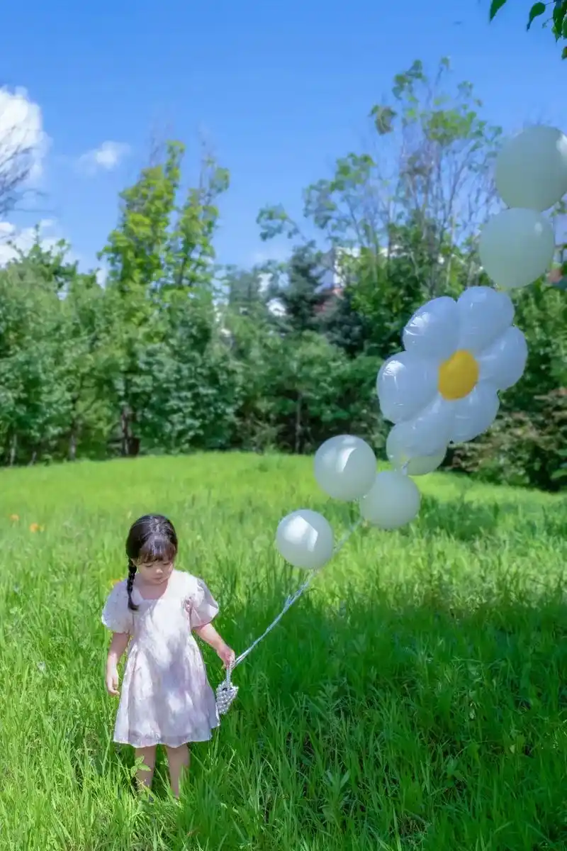 夏日草地小清新照片怎么拍.炎热夏季☀️🌿来一波清凉的绿色 -