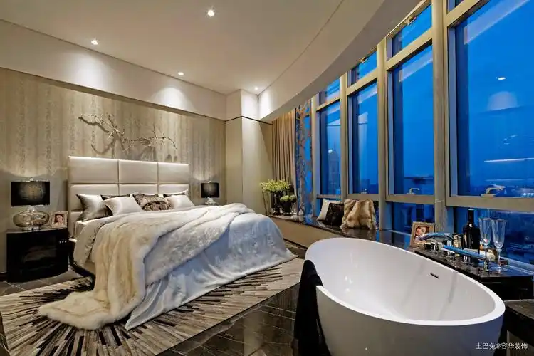 全景户型卧室卧室潮流混搭178m05三居设计图片赏析--土巴兔装修效果