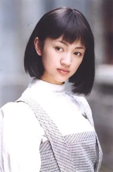 从夏朵79转采于2018-04-07 08:39:53像雾像雨又像风 罗海琼剧照