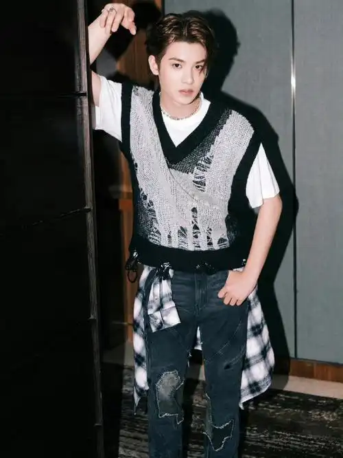 黄明昊是可爱鬼吖