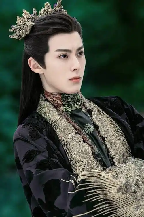 图片来源:微博《苍兰诀》95后男星「担任主角比率」榜单top1:宋威龙90