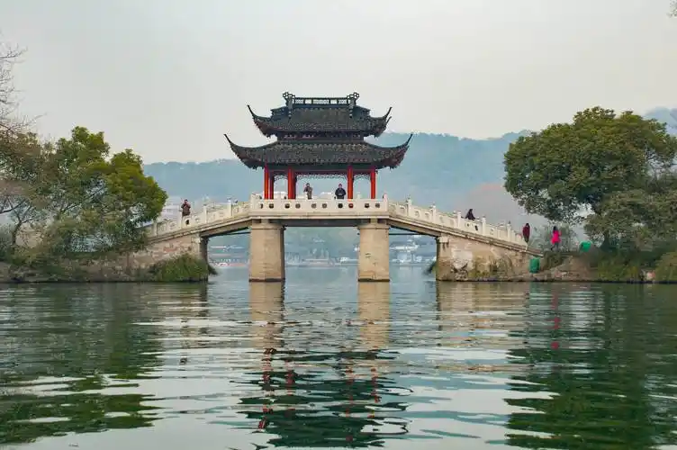 杭州一日跟团游费用多少杭州一日游详细攻略分享