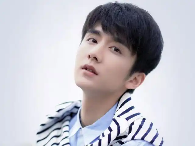 自2019年以来,有颜值又有演技的新生代男演员如雨后春笋般冒出来,前有