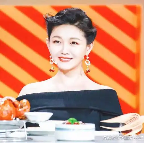 邪门女神?大s徐熙媛有难以理解嗜好,比如新编污歌词