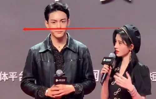 181曾舜晞同框159鞠婧祎身高差成最大槽点说谎的认了吧