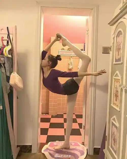 女明星"一字马"排行,看看谁的柔韧性最好