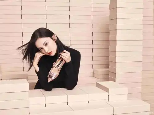 sergiorossi宣布古力娜扎为首位大中华区代言人