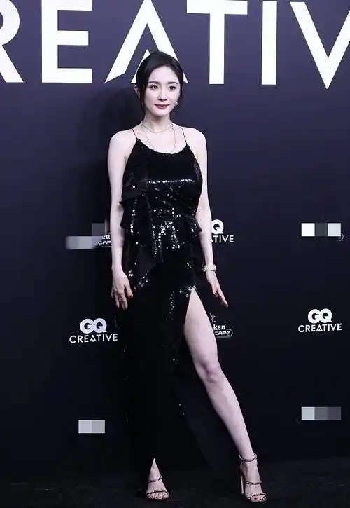 杨幂杨颖宋妍霏江疏影红毯争艳!众美女谁最性感撩人?