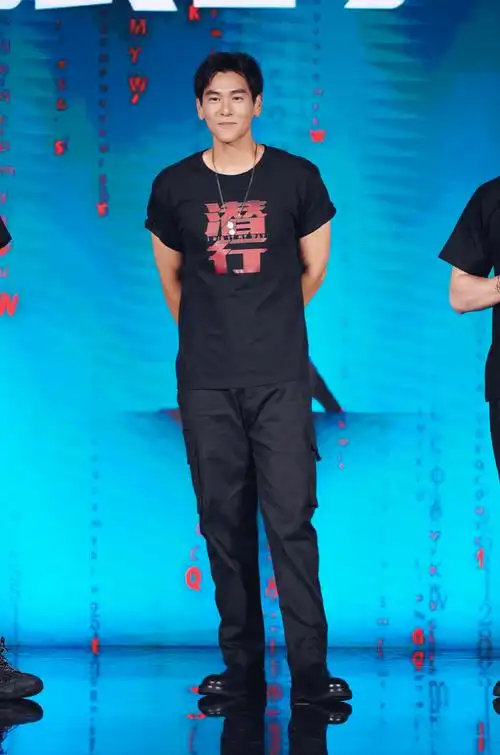 《潜行》发布会现场彭于晏透露,两人之前在张艺谋导演的电影《长城》