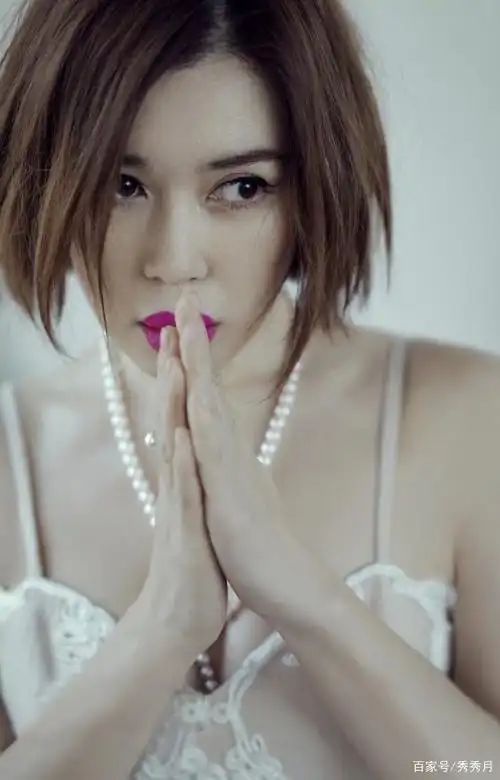 内地女明星:余男