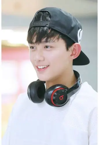 童星吴磊小时候童星吴磊小时候中国娱乐网讯都说时间是把杀猪刀,童星