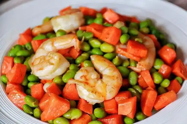 健康低脂家常菜—青豆炒虾仁的做法